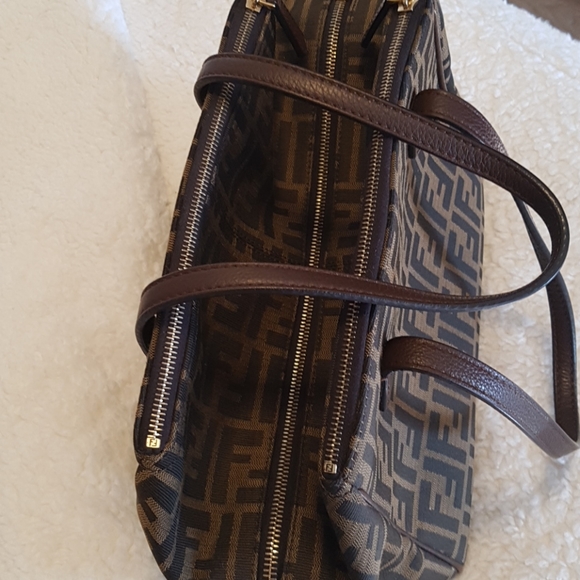 Fendi Handbag - Picture 4 of 16